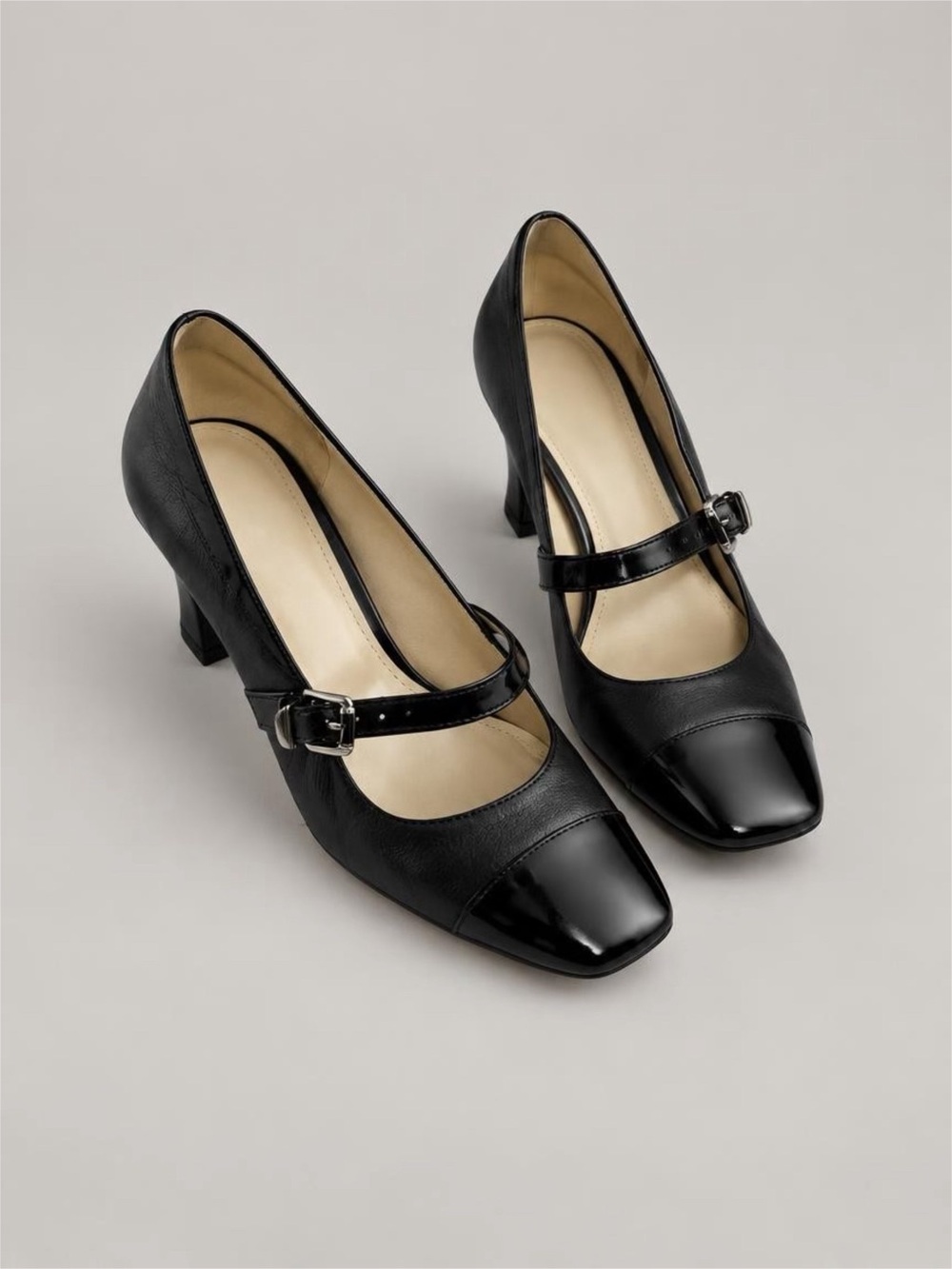 Black Mary Jane Heels with Patent Cap Toe Naturalizer 7 1/2 W